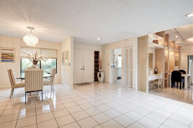 Building Photo - 5660 Piping Rock Dr