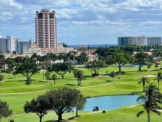 Building Photo - 220 SE Mizner Blvd