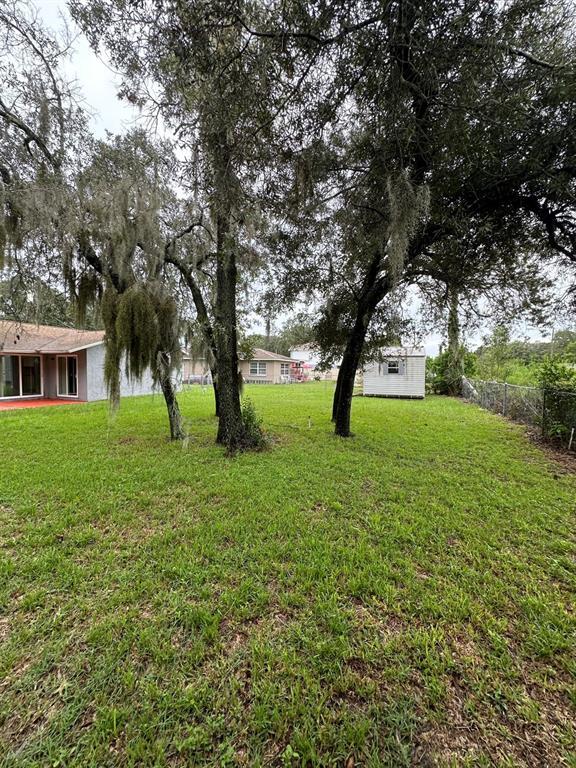 Building Photo - 1529 Larkin Rd