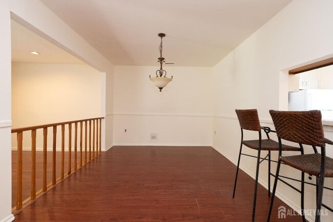 Building Photo - 32 Lafayette Ct