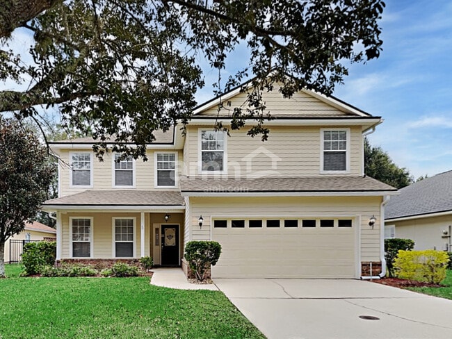 Building Photo - 456 Evergreen Way
