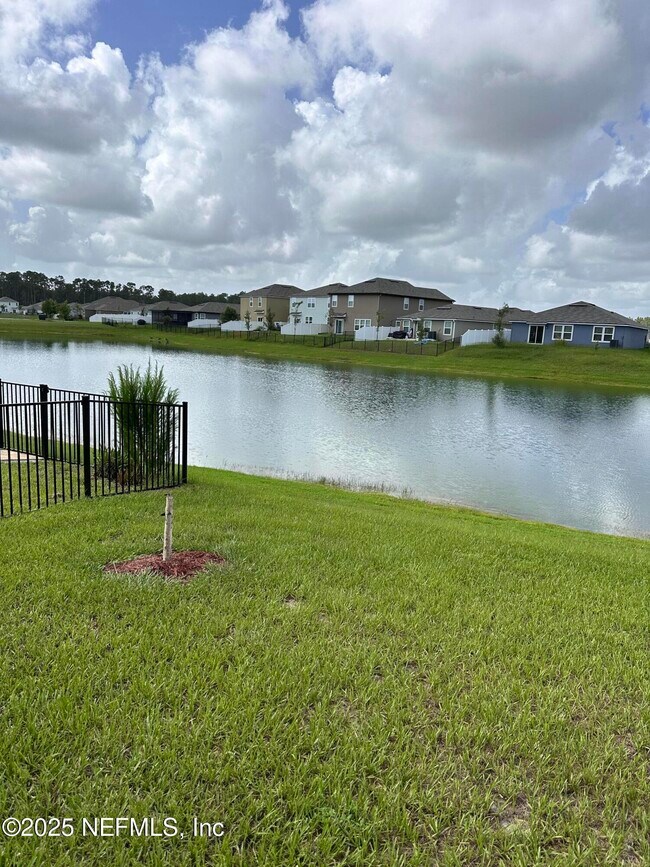 Building Photo - 2769 Oak Stream Dr