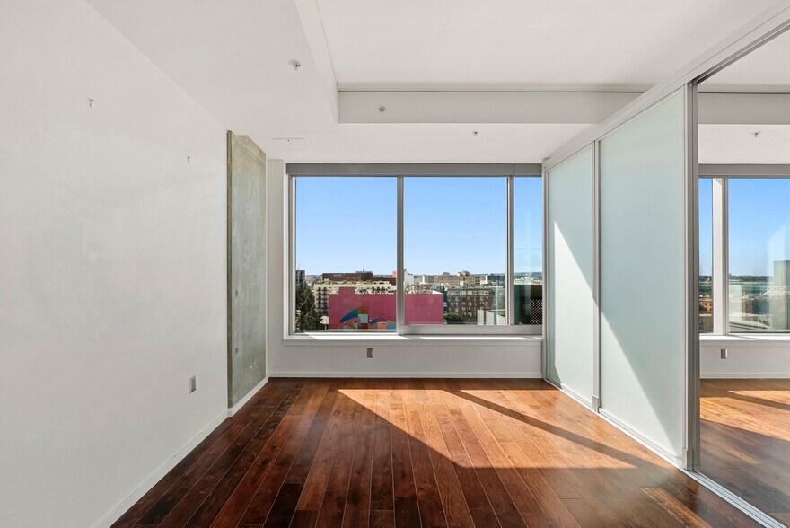 Building Photo - 1155 S Grand Ave