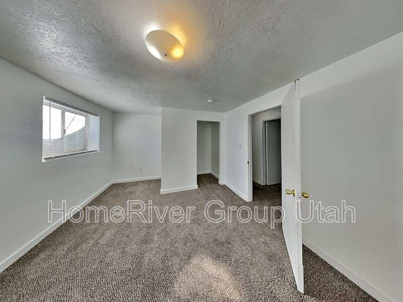 Building Photo - 1058 W 1100 N
