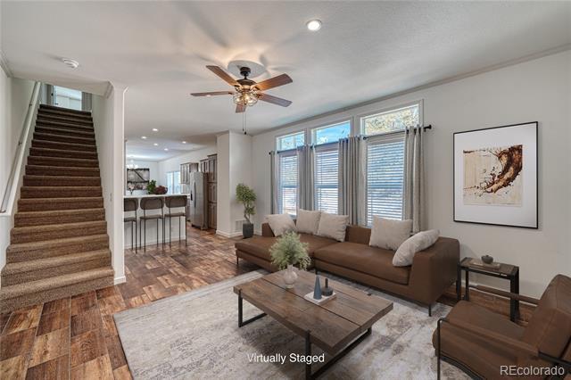 Building Photo - 904 W 6th St