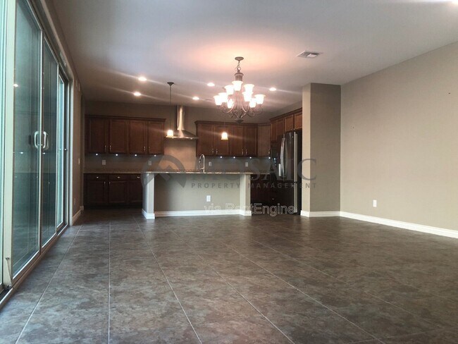 Building Photo - 3717 E Galveston St