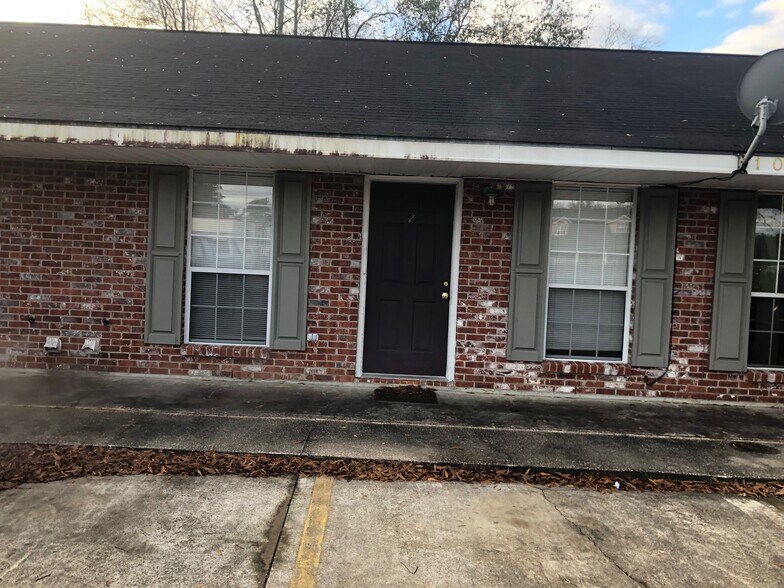 Building Photo - 107 Muscarello Rd