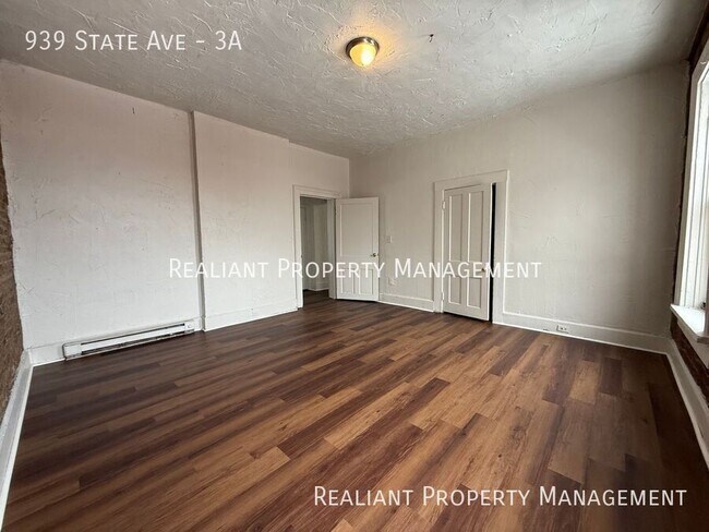 Building Photo - 939 State Ave