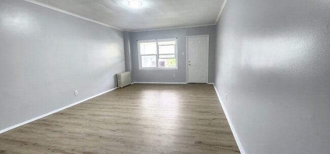 Building Photo - 54 Penn St