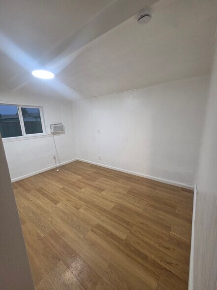 Building Photo - 1742 Orlando Dr