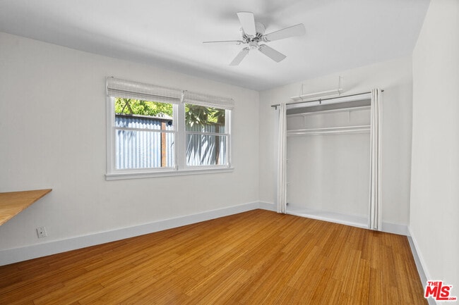 Building Photo - 608 Woodlawn Ave