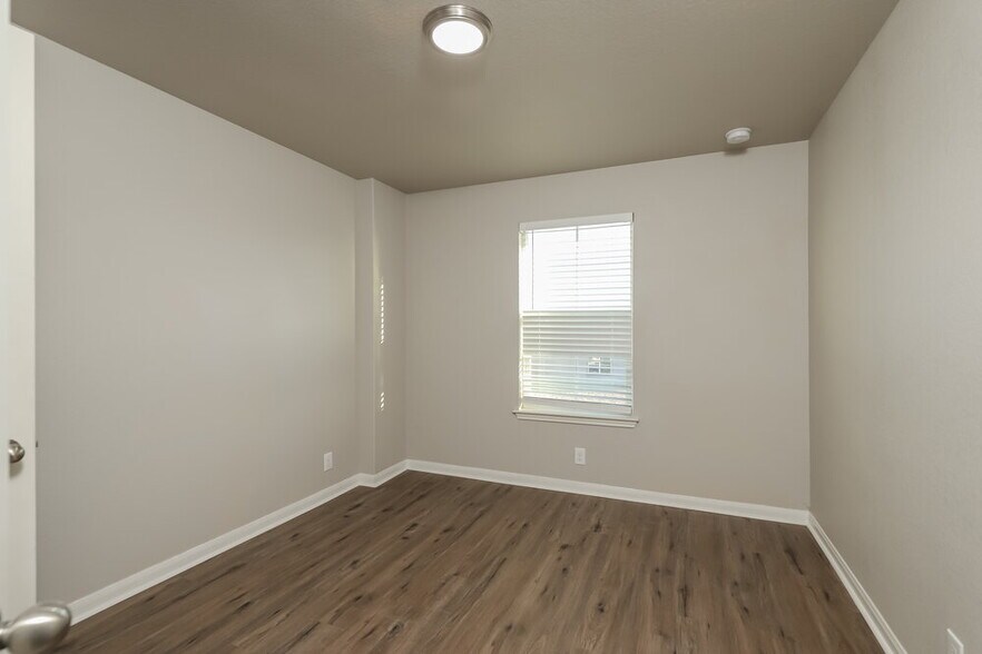 Building Photo - 1338 Ace Ranch St