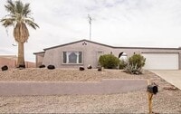 Building Photo - 3 Bedroom Home, 2 Bath, Furnished