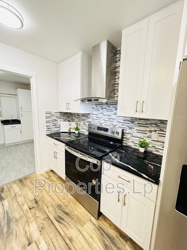 Building Photo - 129 Beechwood Ave