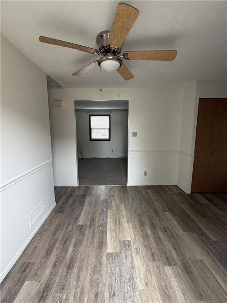 Building Photo - 104 1st St