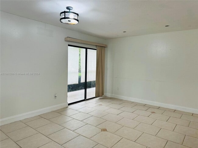 Building Photo - 9715 Hammocks Blvd