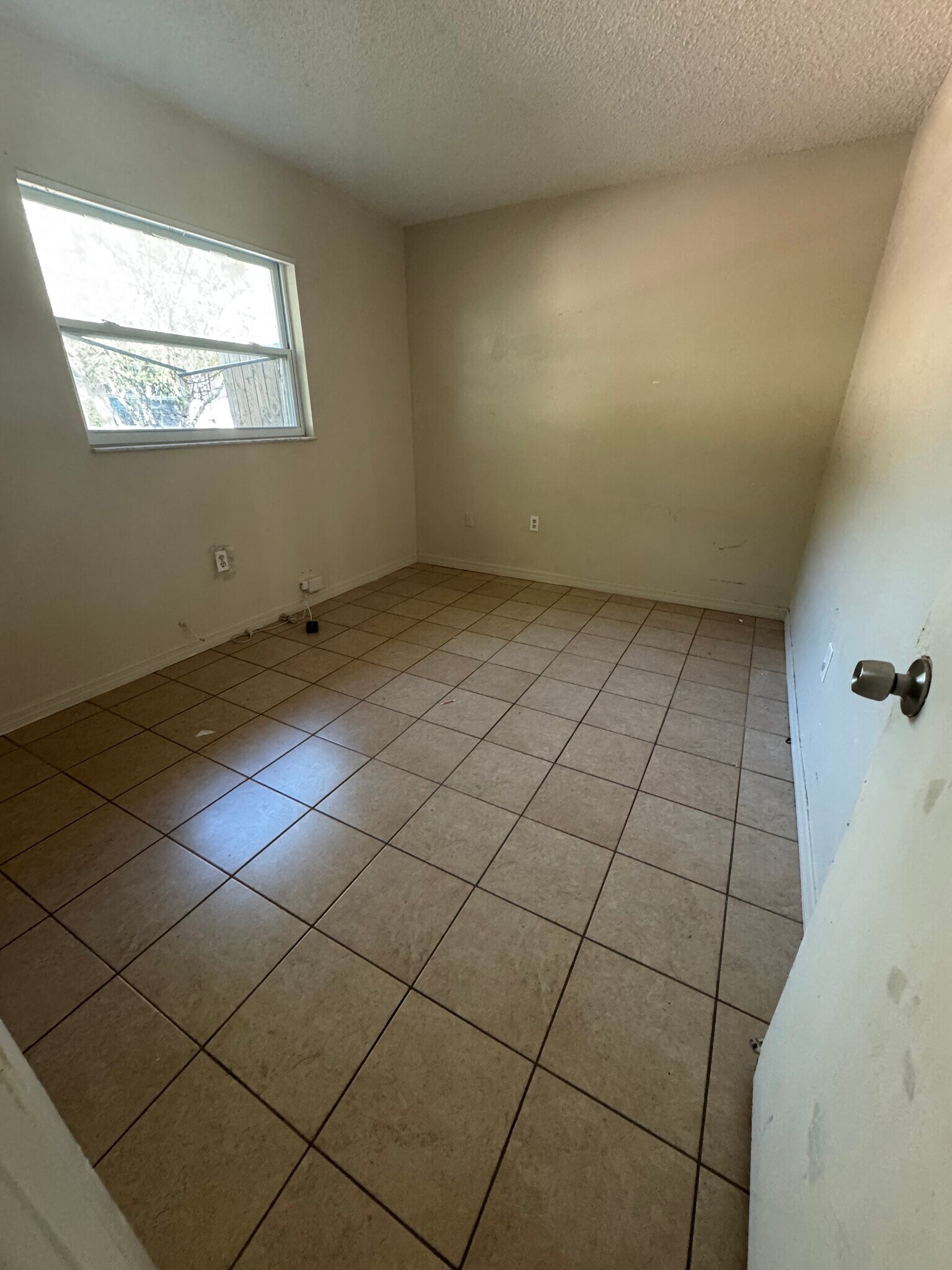 Building Photo - 3748 67th Ave N