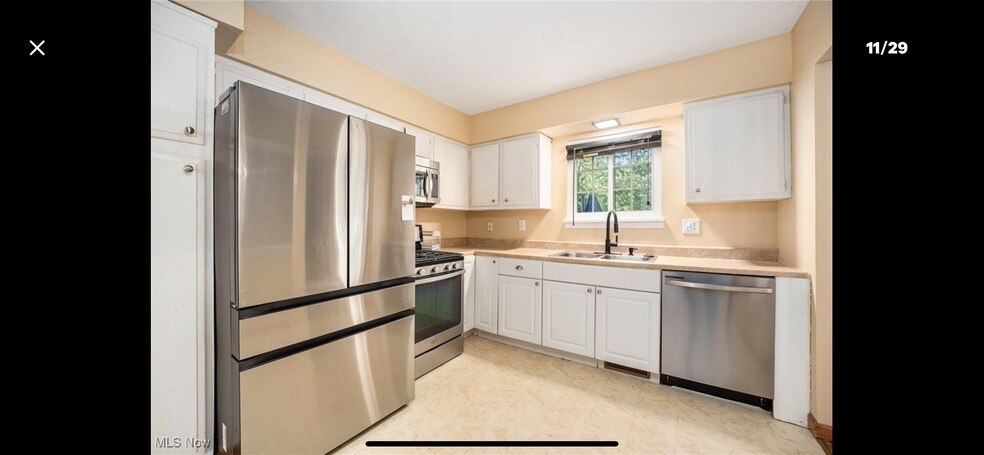 Building Photo - 6192 Jaycox Rd