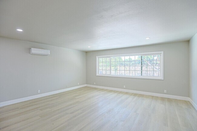 Building Photo - 9909 Merced River Ave
