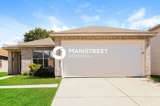 Building Photo - 3 Bedroom Pet-Friendly Home in Fort Worth, TX with Main Street Renewal