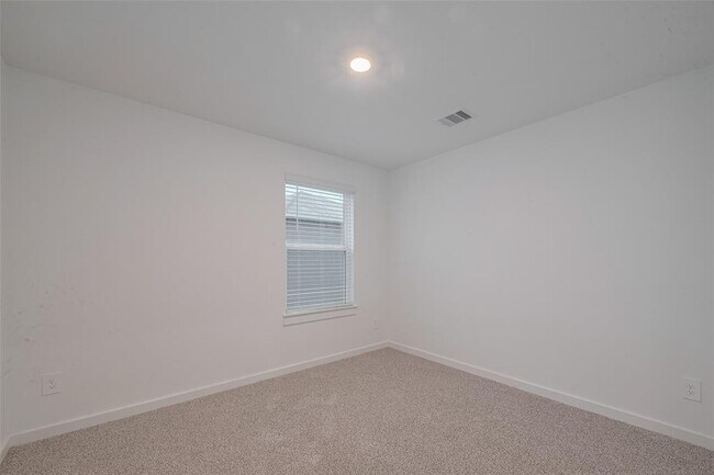 Building Photo - 3017 La Rambla Dr
