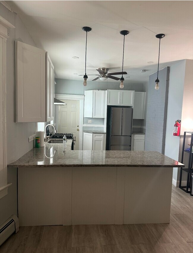 Building Photo - 19 Dodd St