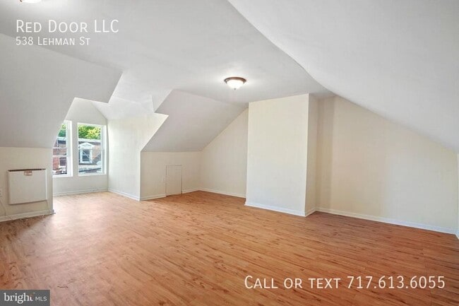 Building Photo - 538 Lehman St