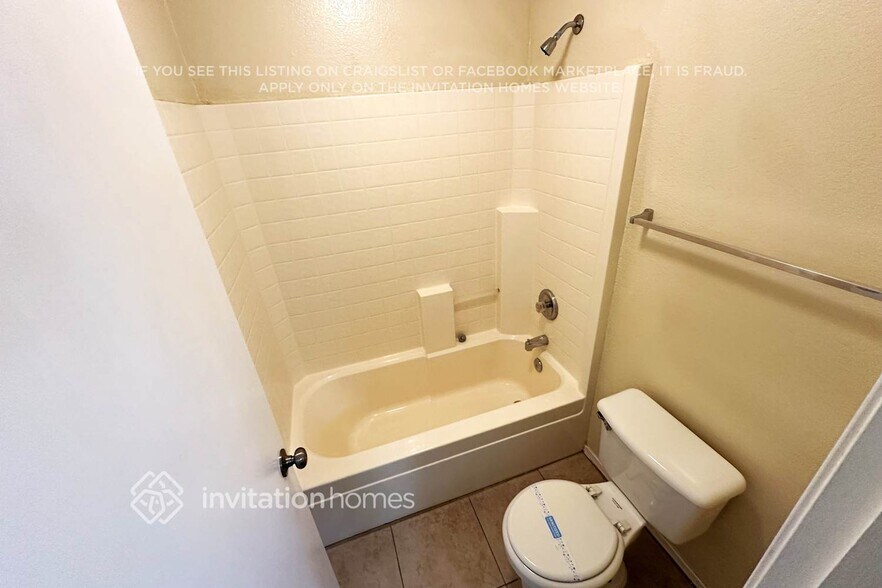 Building Photo - 775 S Lanus Dr