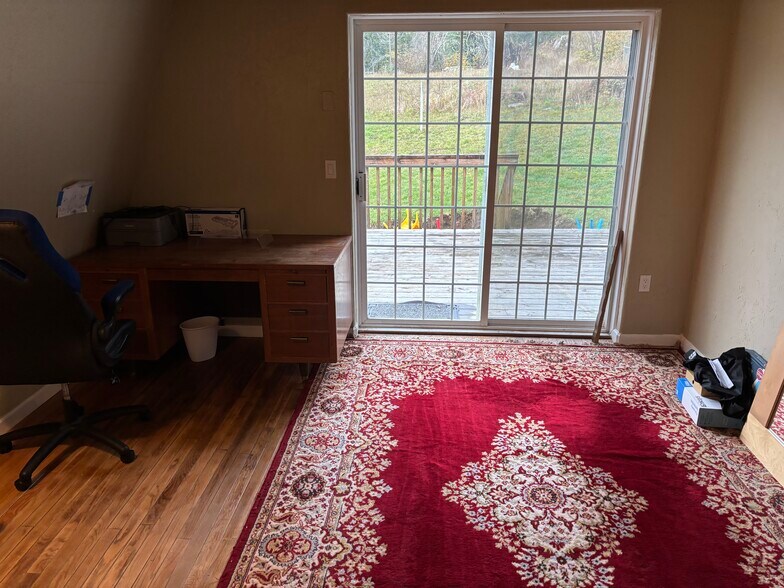 Building Photo - 432 N Yodel Ln