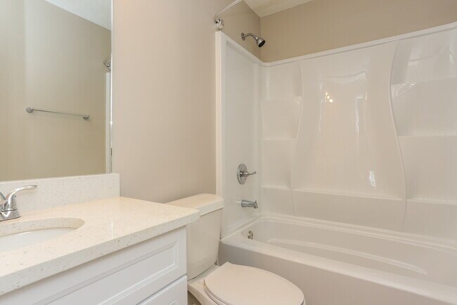 Building Photo - 3721 Riverside Pkwy