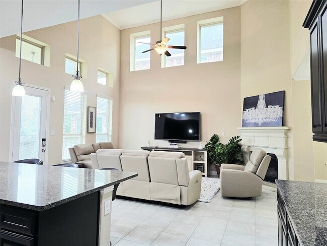 Building Photo - 21914 Avalon Queen Dr