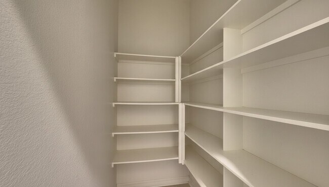 Building Photo - 4540 Mesquite Terrace Dr