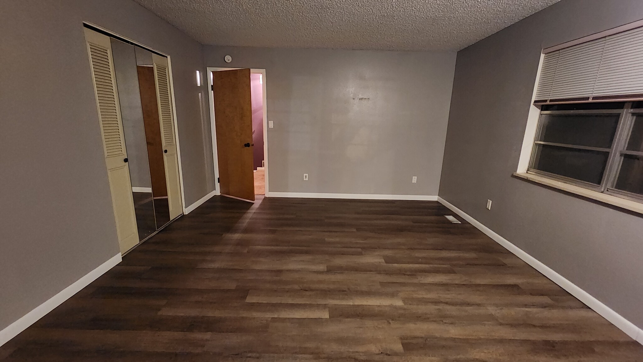 second bedroom - 3408 Baltimore Ave