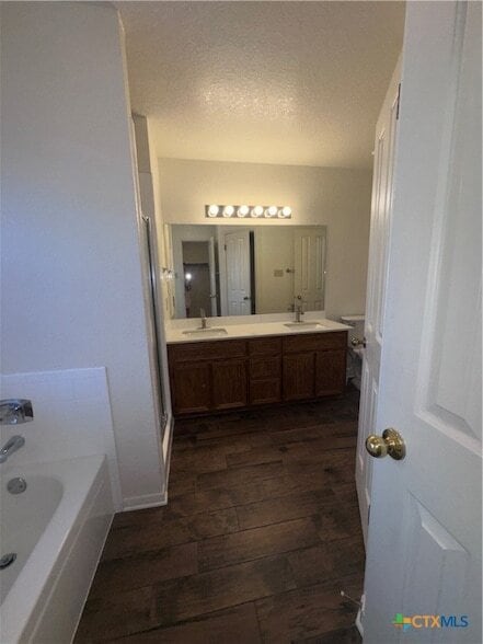 Building Photo - 1801 Thomas Ct