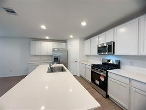 Building Photo - 9614 Fulvetta Briar Ct