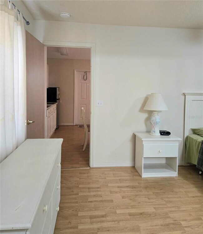 Building Photo - 223 Washington Palm Loop