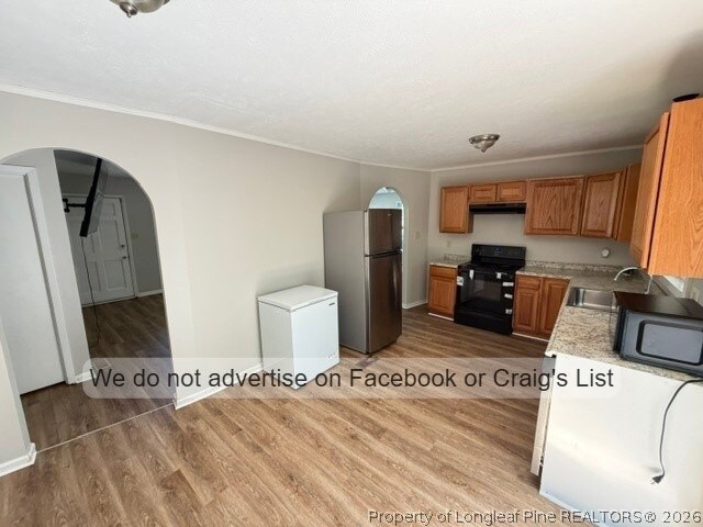 Building Photo - 608 Raven Pl