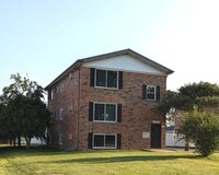 Building Photo - 21W185 Tee Ln