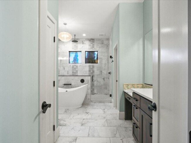 Building Photo - 3500 S Morain St