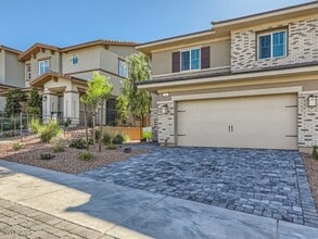 Building Photo - 314 Silva Pl