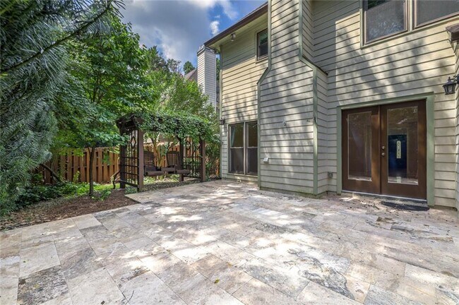 Building Photo - 1167 Druid Walk