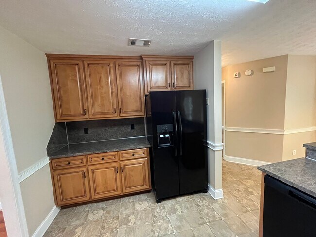 Building Photo - Welcome to the Broadfield Subdivision !! A Place to Call Home.