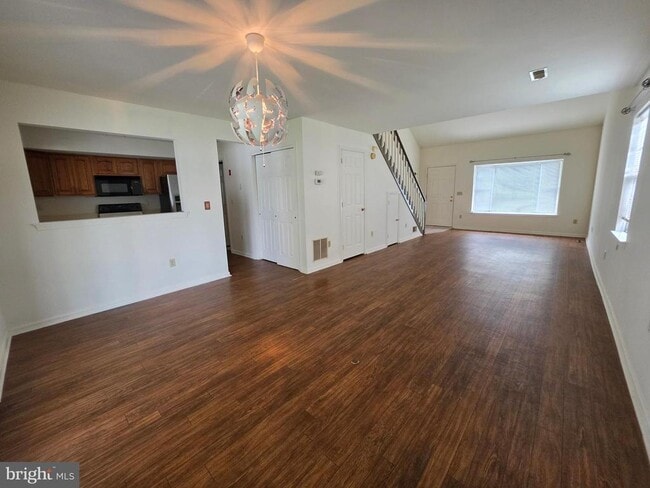 Building Photo - 9 Gristmill Dr