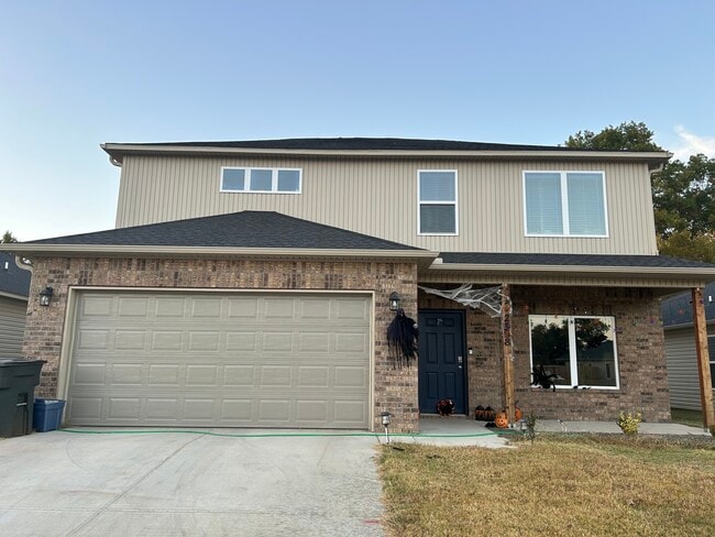 Building Photo - 2358 S Ouachita Dr