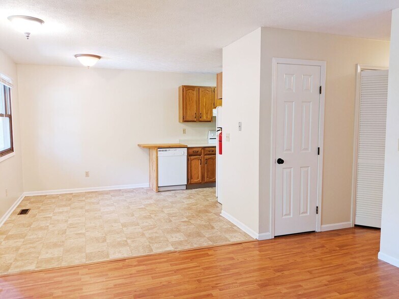 Building Photo - West 15th Street