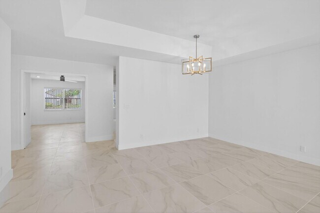 Building Photo - 9151 Pine Springs Dr