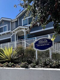 Building Photo - 21901 Moneta Ave