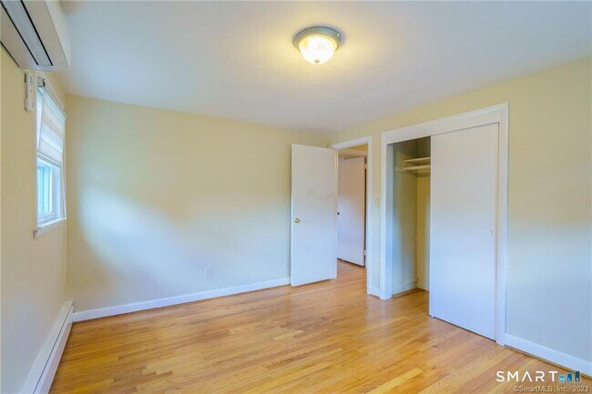 Building Photo - 33 Sky View Dr