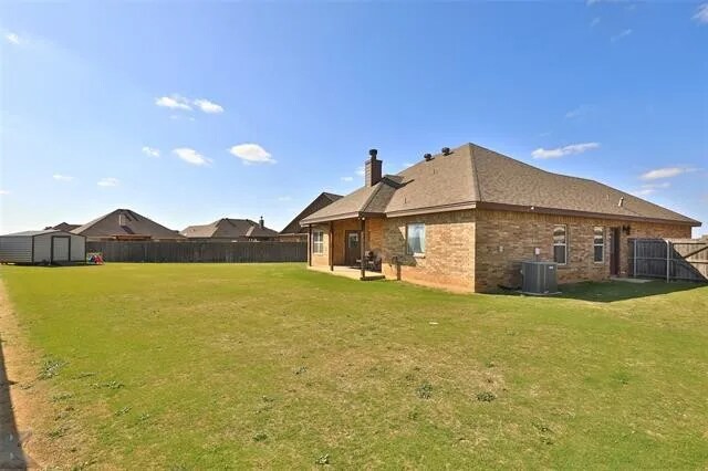 Building Photo - 7226 McLeod Dr