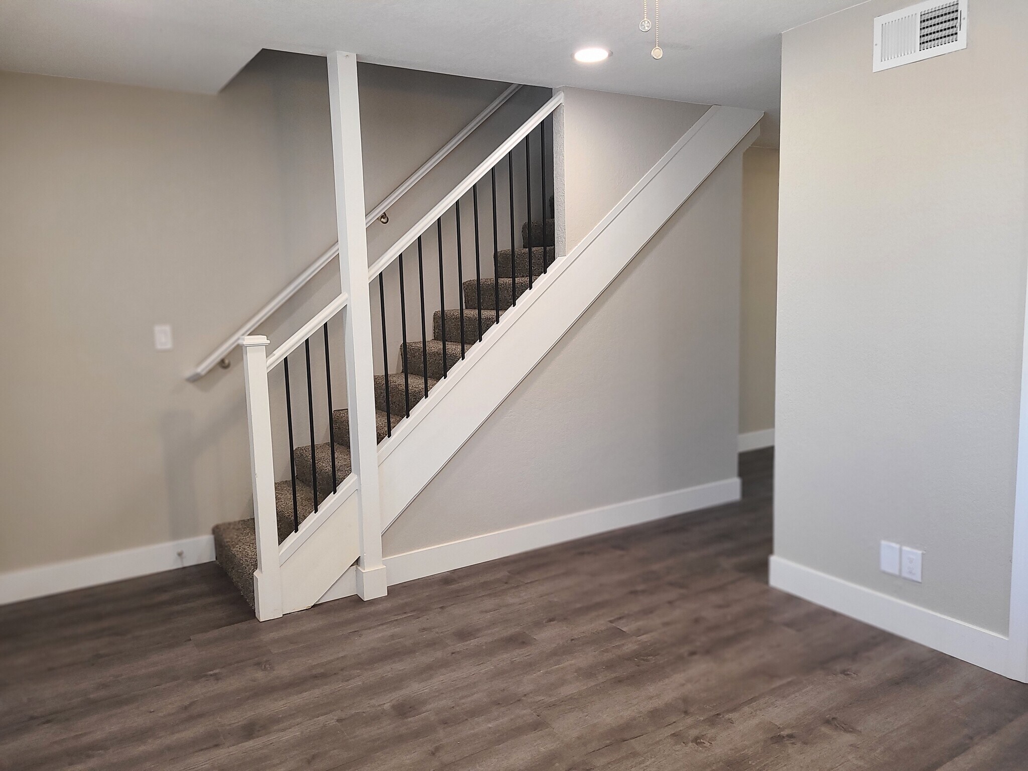 Building Photo - 333 N 16th St